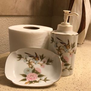 Vintage Soap and Lotion Set